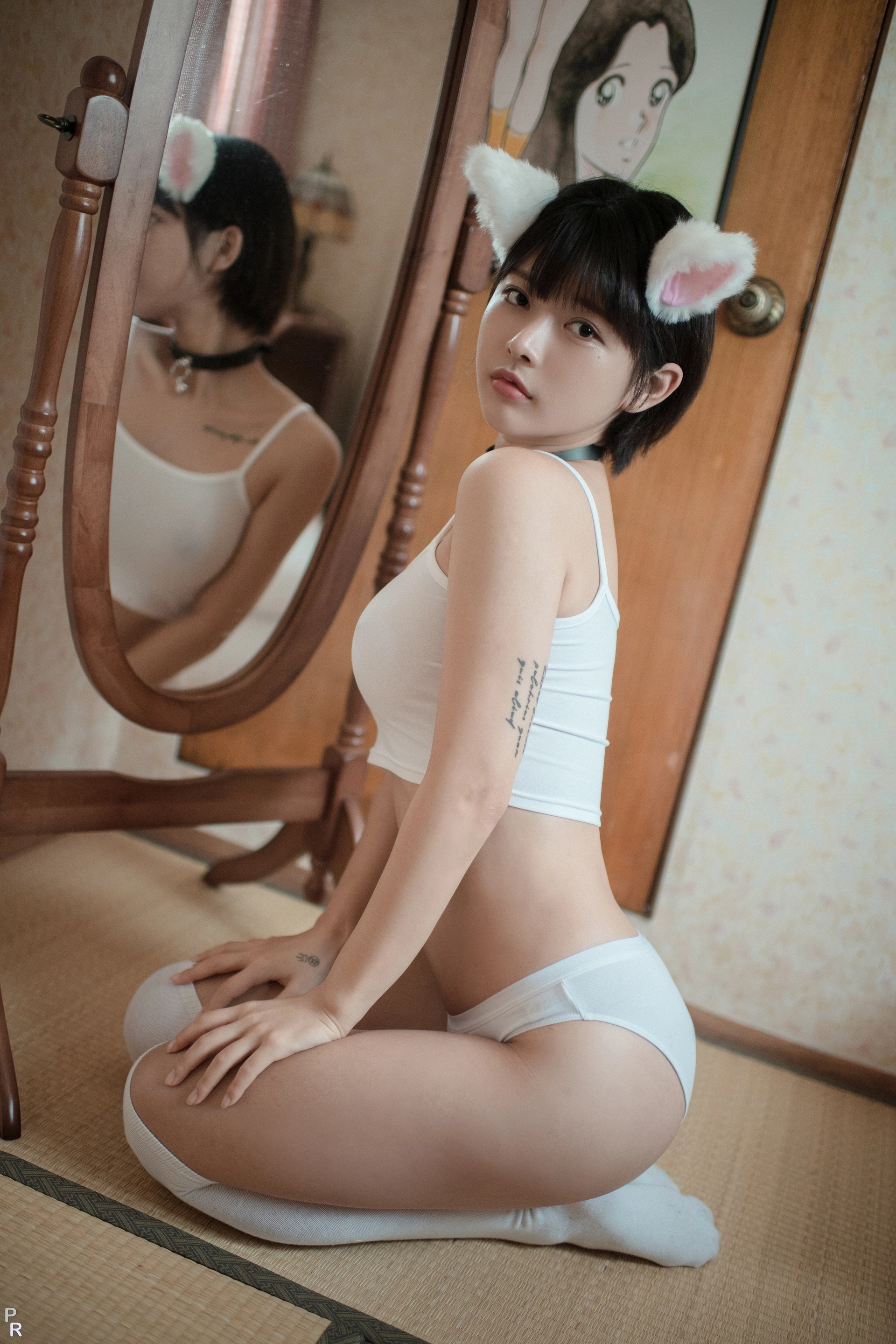 019.PINK –  U.Hwa - My Cat 1